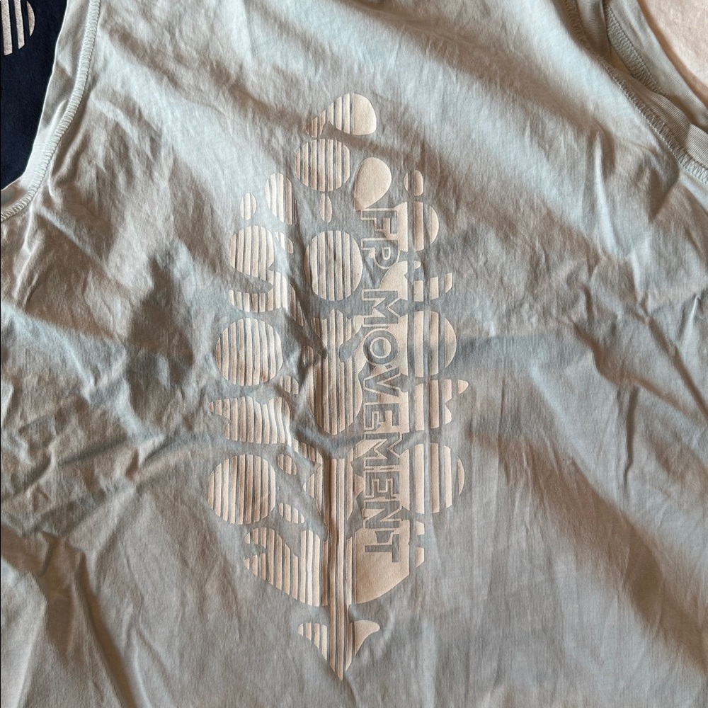 EUC lot of 3 Free People Logo Tank S - Picture 4 of 9